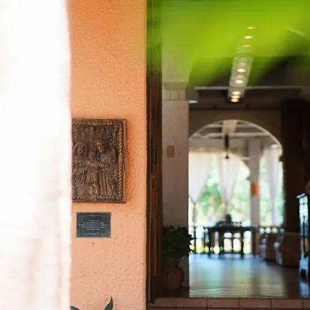 M Villa'S Farm Resort-2